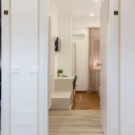 Bed & Breakfast Hall In 2*