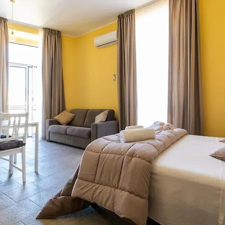 Bed & Breakfast Trianon 2*