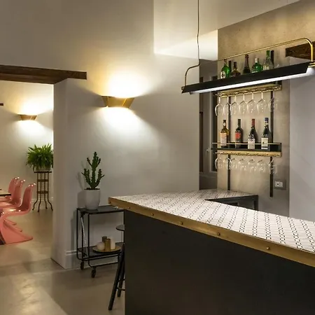 Artemisia Domus - Centro Storico Pensión 2*