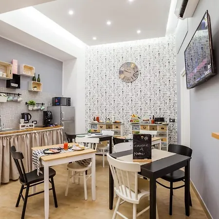 Bed & Breakfast Vico Milano 18 Napoli