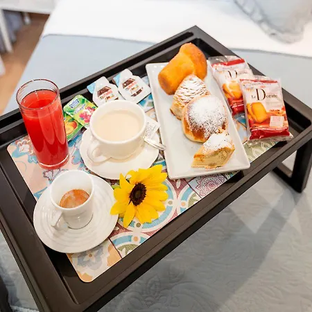 Vico Milano 18 Bed & Breakfast