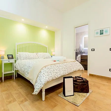 Bed & Breakfast Vico Milano 18 Napoli