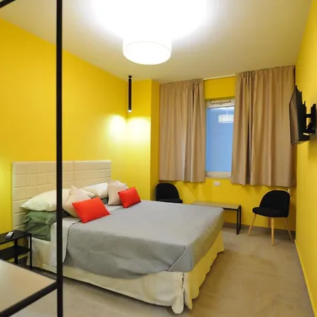 Delco B&B 2*