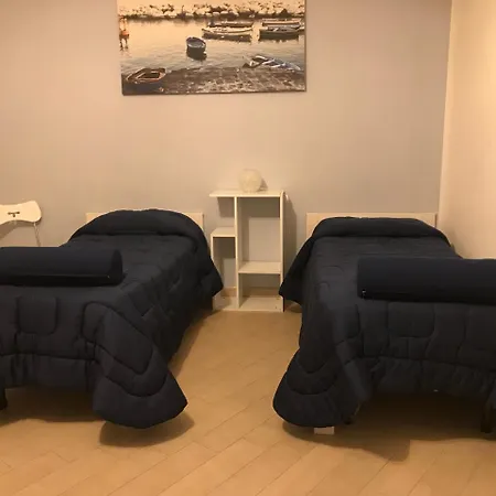 Base Mergellina Oda ve Kahvaltı Napoli