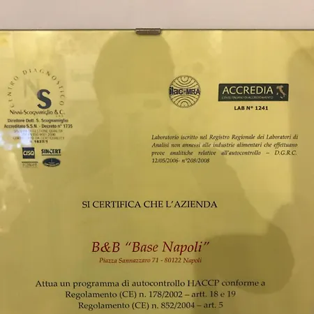 Oda ve Kahvaltı Base Mergellina Napoli