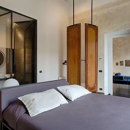 Tutt 'e Sant Luxury بيت ضيافة نابولي
