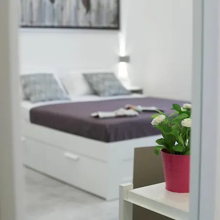 President 3* Naples