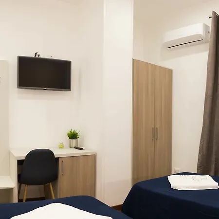 Bed & Breakfast Hall In 2*