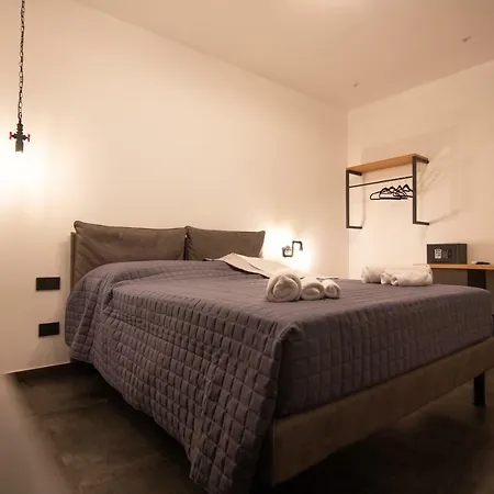Napoliurbansuite 2* Nápoly