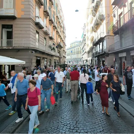 Pensión Piazza Carita Nápoles