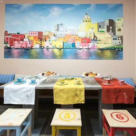 Via Toledo 156 Bed & Breakfast 3*