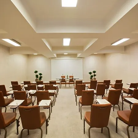 Starhotels Terminus 4* Neapol