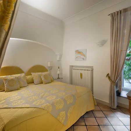 Weekend A Napoli 3* Naples