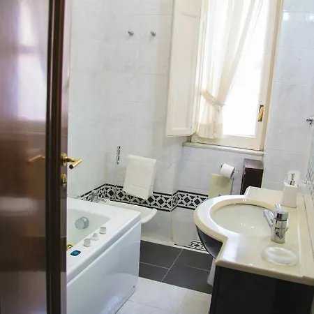 Easy House Bed & Breakfast 2*