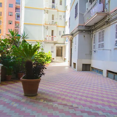 Easy House Bed & Breakfast 2*
