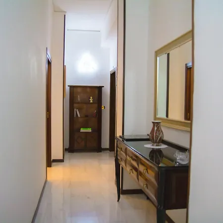 Bed & Breakfast Easy House 2*