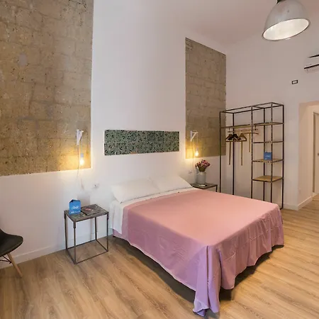 Borgo Vergini Garden 2* 나폴리
