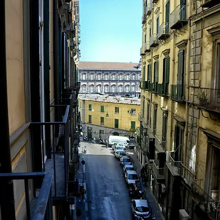 Casa Aragonese 酒店 *