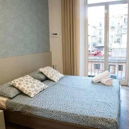 Bed & Breakfast Garibaldi Neapel