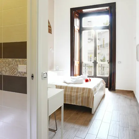 Vic Street Bed & Breakfast 2*