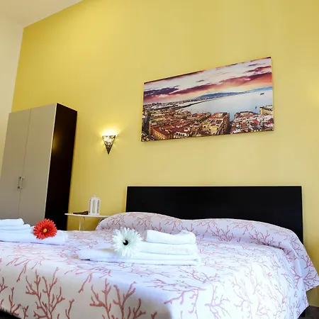 Bed & Breakfast Vic Street Neapol