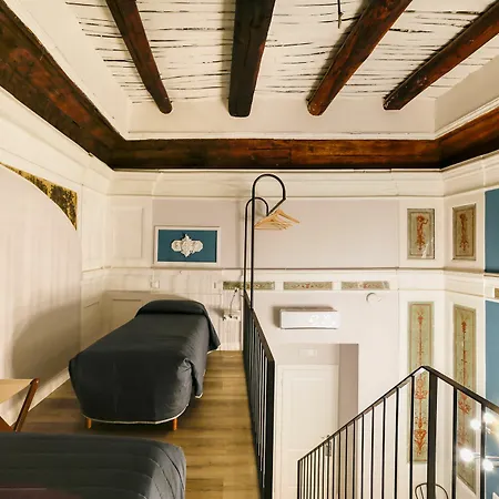 The Dante House By House In 2* Napels