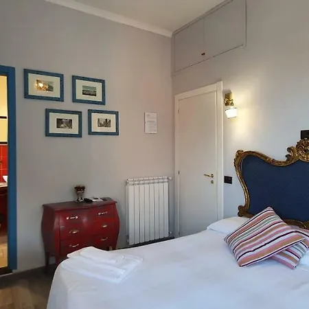 Bed & Breakfast The Spanish Palace, Suites, Rooms, & Terraces 3*