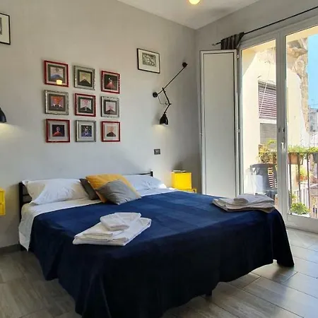 Bed & Breakfast The Spanish Palace, Suites, Rooms, & Terraces 3*