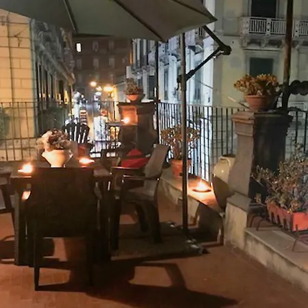 Casa Beatrice, Appartamento Nel Centro Di Napoli Appartamento