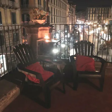 Casa Beatrice, Appartamento Nel Centro Di Napoli Appartamento *