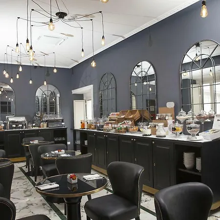 Hotel Boutique Metro 900 4*