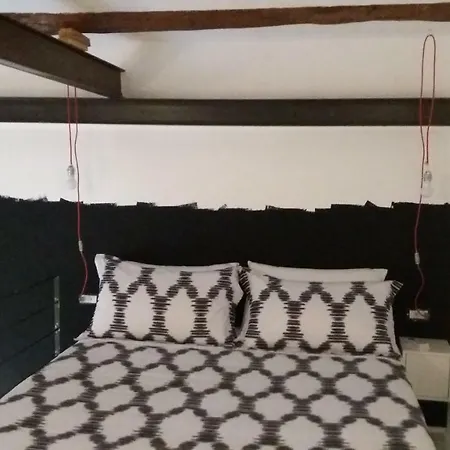 Bed and breakfast Montecalvario 41 *