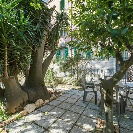 Garden House In