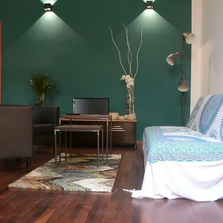 Vicaria - - Apartment