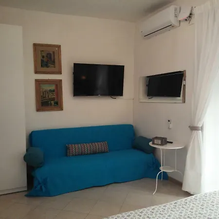 Holiday home Casa Nel Cuore Di Centro Storico Naples