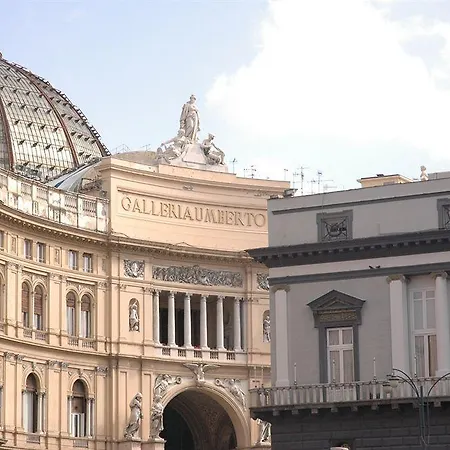 Art Galleria Umberto Nápoles