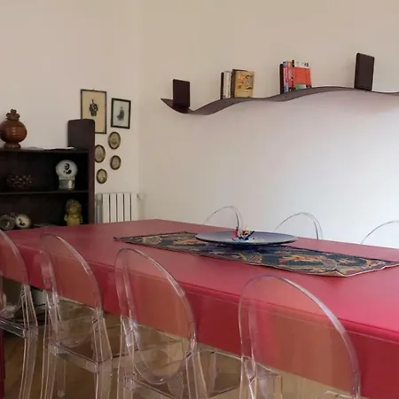 Appartamento Spazioso E Panoramico Appartamento, Quartiere Vomero *