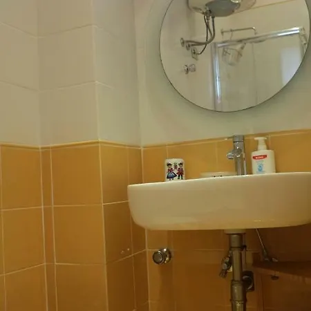 Spazioso E Panoramico Appartamento, Quartiere Vomero Appartamento