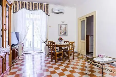 Casa Lillina A Toledo , Near Piazza Del Plebiscito
