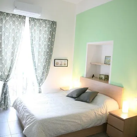 Bed & Breakfast Alyssa House