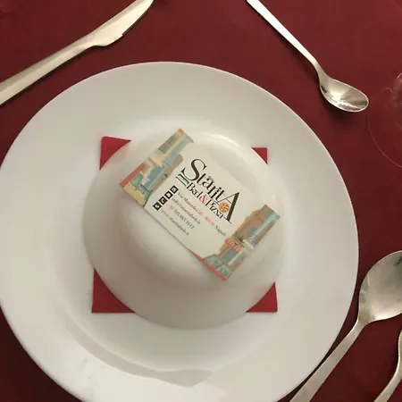 Alojamento de Acomodação e Pequeno-almoço Starita Bed & Pizza 2*