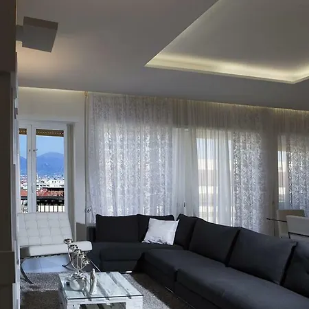 Crystal Skyline Neapolis דירה *