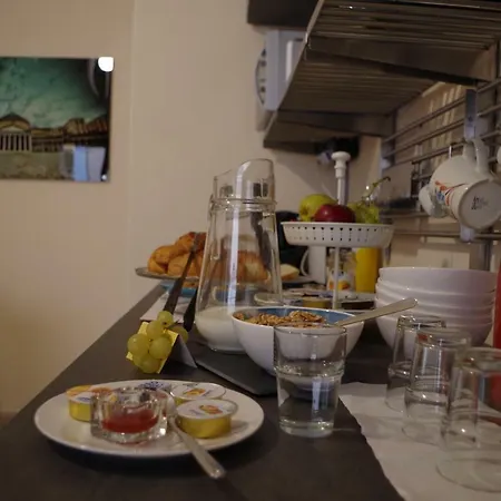 Napoli City Inn 3* Neapol