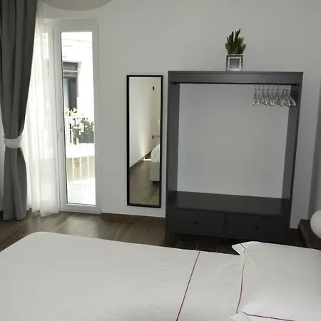 Apartment Metro Art Naples