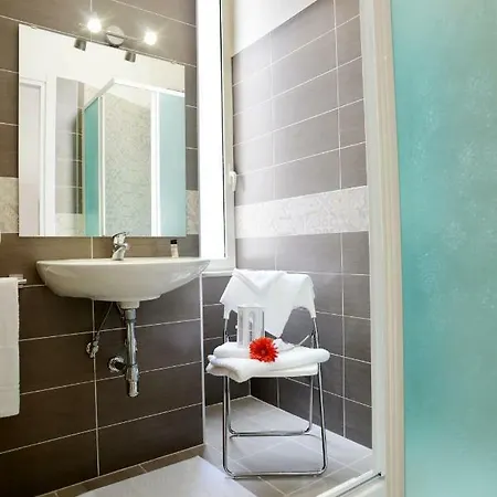 Bed & Breakfast Vic Street 2*