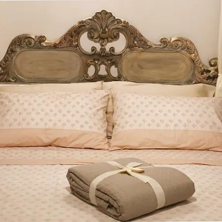 Teatro Nuovo Apartment *