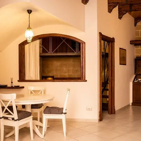 Apartment Piazza Del Gesu By Domusextra Naples