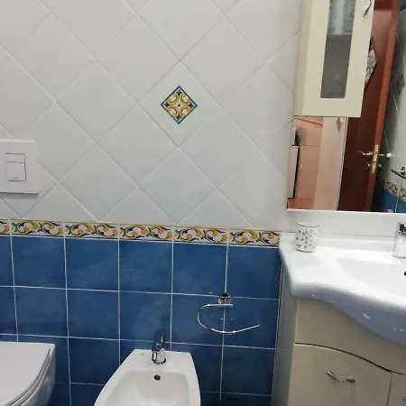 Casa Lillina A Toledo , Near Piazza Del Plebiscito Naples