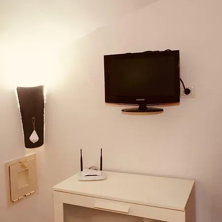 La Grotta Di Partenope Apartment *