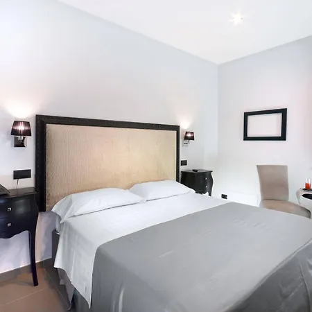 Barbarella Hotel 3*